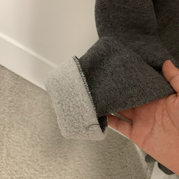 Women Aritzia medium grey hoodie - Picture 4 of 6